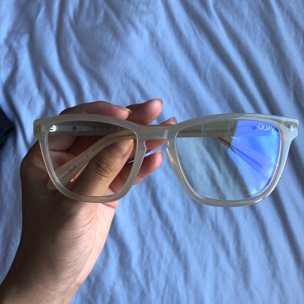 QUAY BLUE LIGHT GLASSES